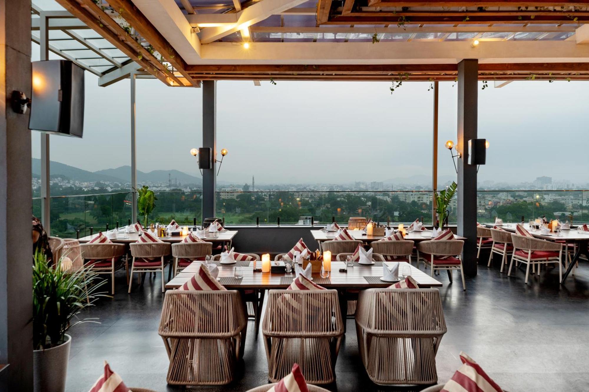 Parallel Hotel Udaipur, A Member Of Radisson Individuals エクステリア 写真