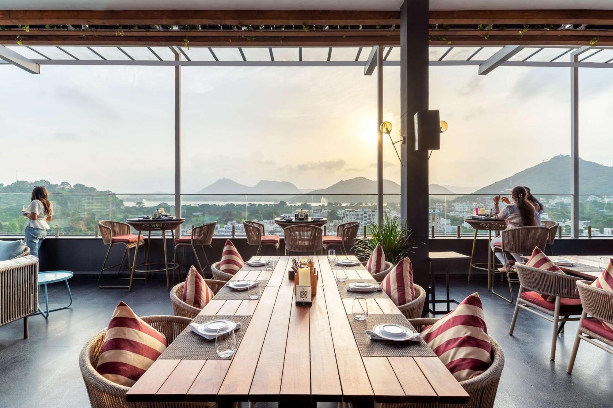 Parallel Hotel Udaipur, A Member Of Radisson Individuals エクステリア 写真