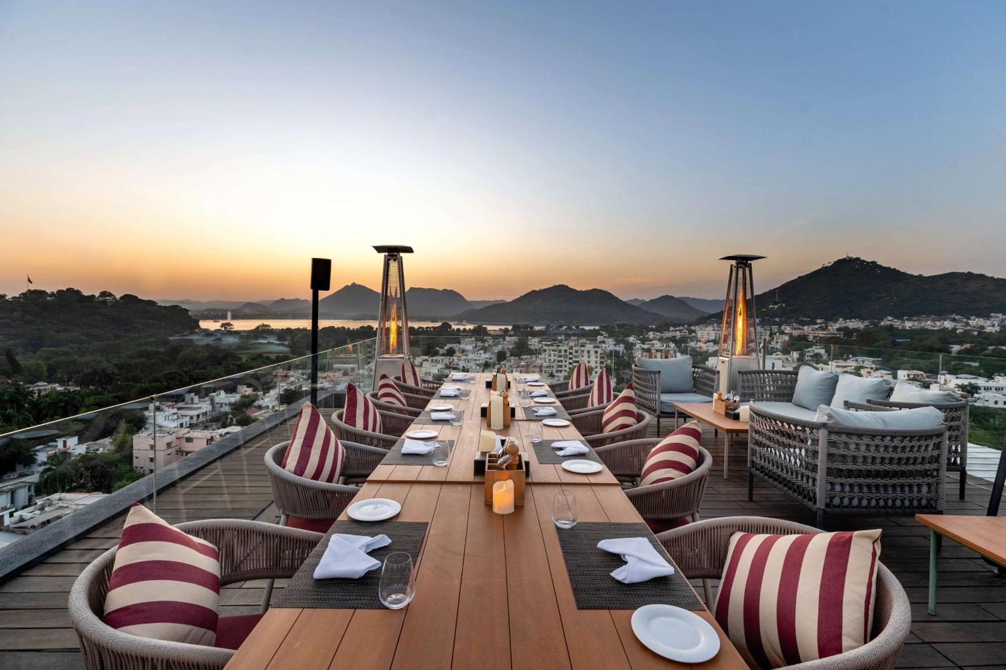 Parallel Hotel Udaipur, A Member Of Radisson Individuals エクステリア 写真